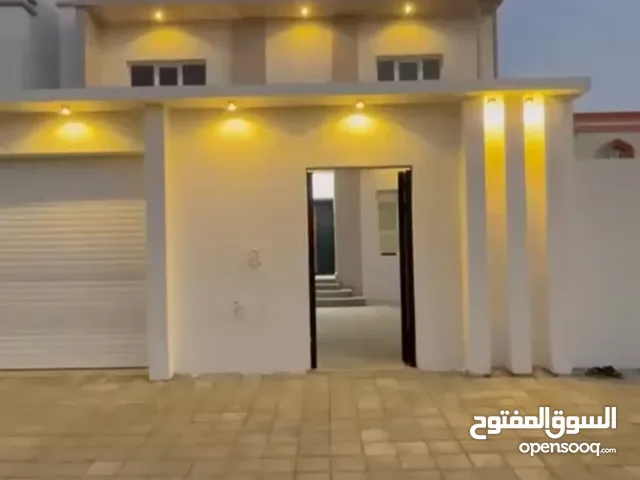 265 m2 4 Bedrooms Villa for Sale in Muscat Al Maabilah