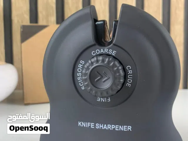 Aiguiseur de Cou-teaux et Ciseaux 3en1 avec Sélecteur Rotatif – أداة شحذ السكا-كين والمقص