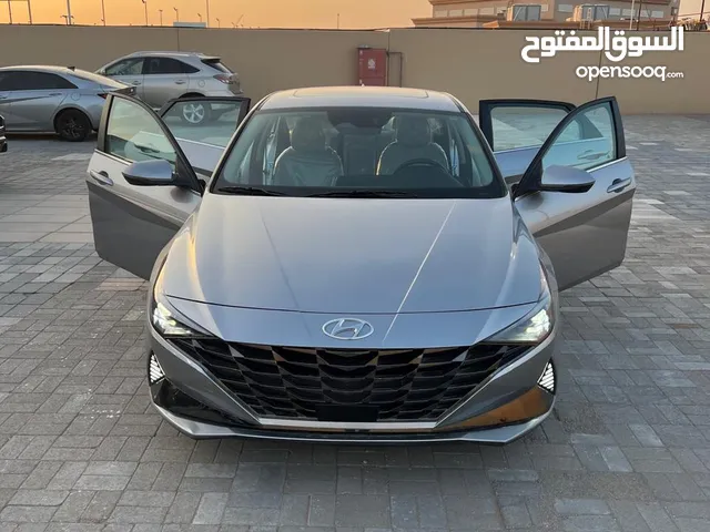 Used Hyundai Elantra in Sharjah