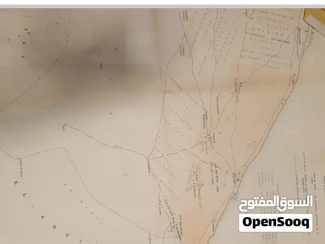 للبيع قطعة ارض تجارية على الرئيسي في موقع ممتاز بمنطقة طريق الجبس