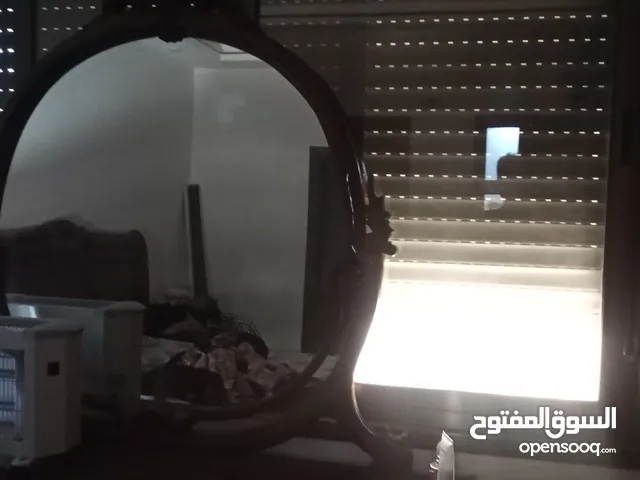 غرفة نوم خشب زان بحالة جيدة جدا للبيع