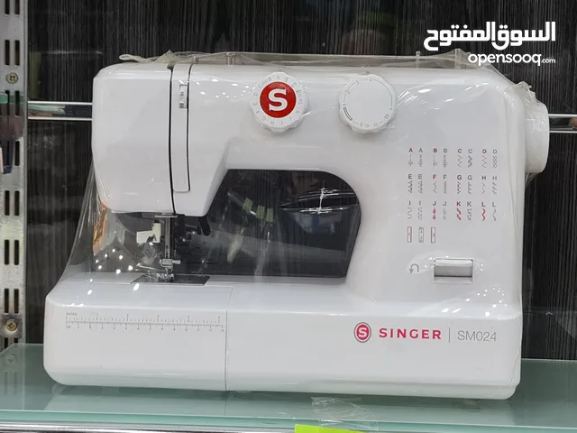مكائن خياطة جديدة مع 24 نقشات. مع توصيل و تدريب مجاني.