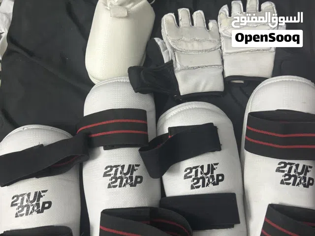 واقيات تايكوندو استخدام نظيف جدا ونوع جيد