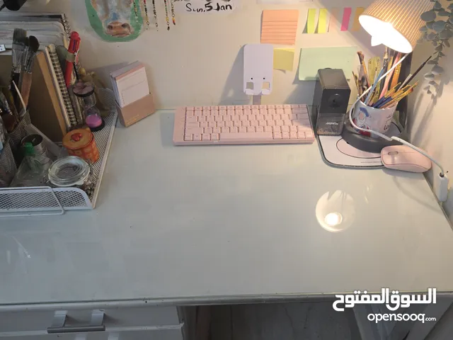 مكتب ابيض 90x60