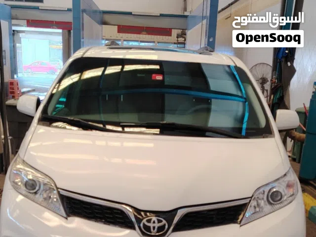 Used Toyota Sienna in Al Ain