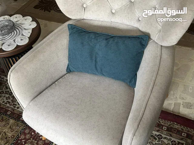 كنب ثلاث قطع