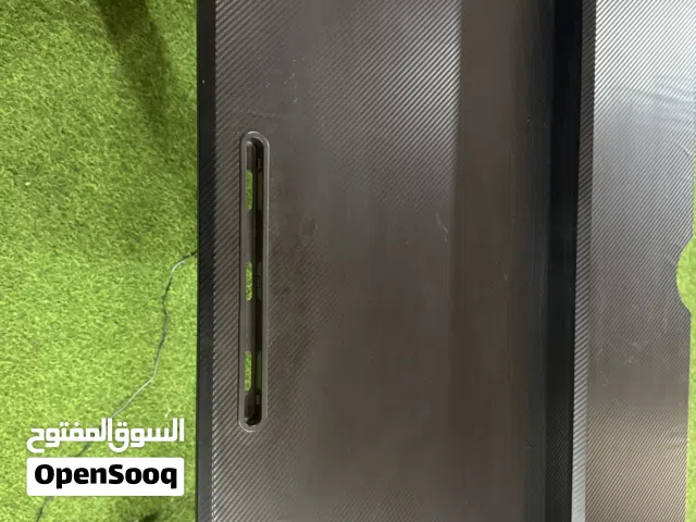 طاولة بيسي لل لعب مستعمل بحالة جيدة