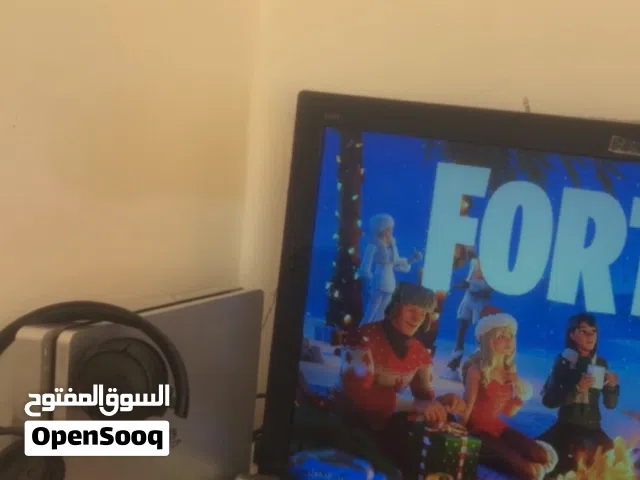 PlayStation 4 PlayStation for sale in Al Dakhiliya