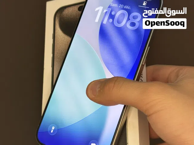 iPhone 15 pro max avec boite