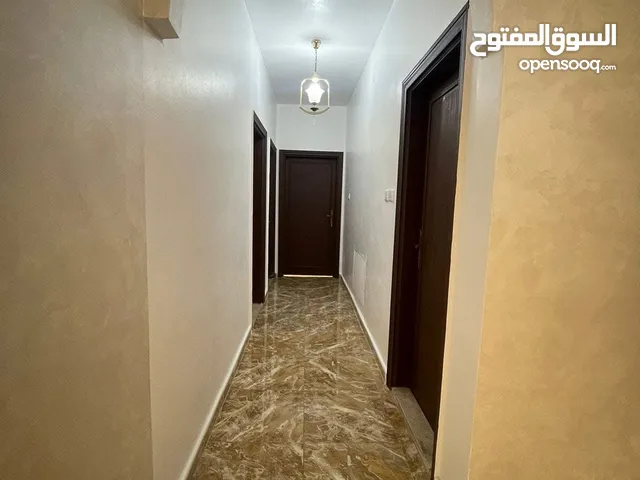 140 m2 3 Bedrooms Apartments for Sale in Zarqa Al Zarqa Al Jadeedeh