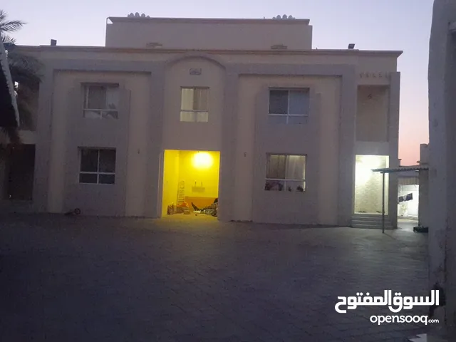 470m2 4 Bedrooms Townhouse for Sale in Al Batinah Barka