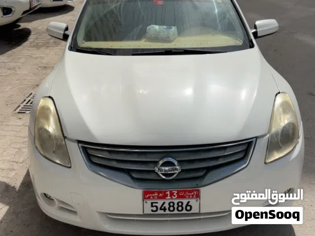 2012 نيسان التيما S