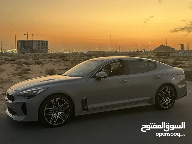 Used Kia Stinger in Sharjah