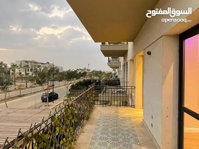 152 m2 3 Bedrooms Apartments for Sale in Giza Sheikh Zayed
