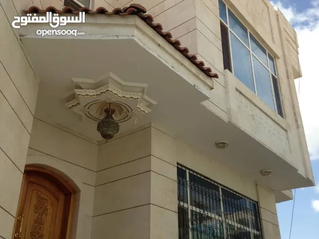 20 m2 More than 6 bedrooms Villa for Rent in Sana'a Bayt Baws