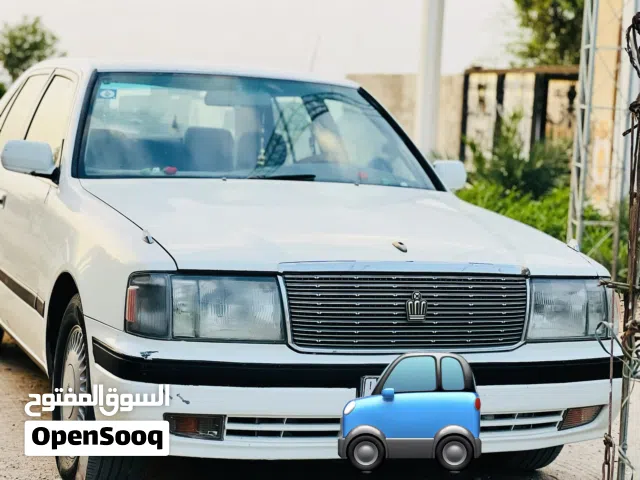 1999 تويوتا كراون Crown