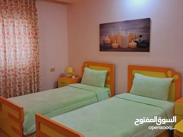 غرفة نوم تفصيل للبيع قابل للتفاوض