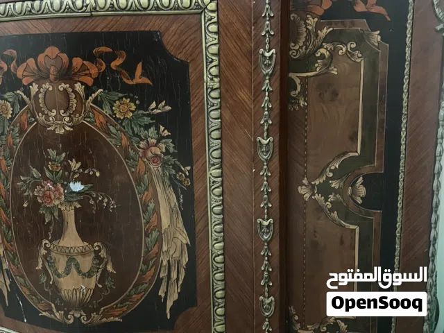 بايوه مصري خشب زان وأطراف نحاسيه وأرجل نحاسية