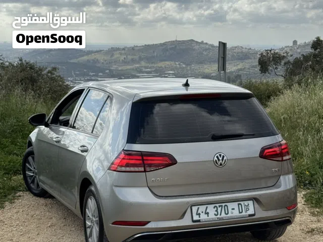 2017 فولكسفاغن جولف Golf