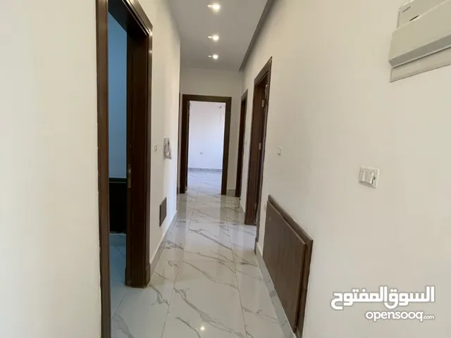 شقه للايجار جديده