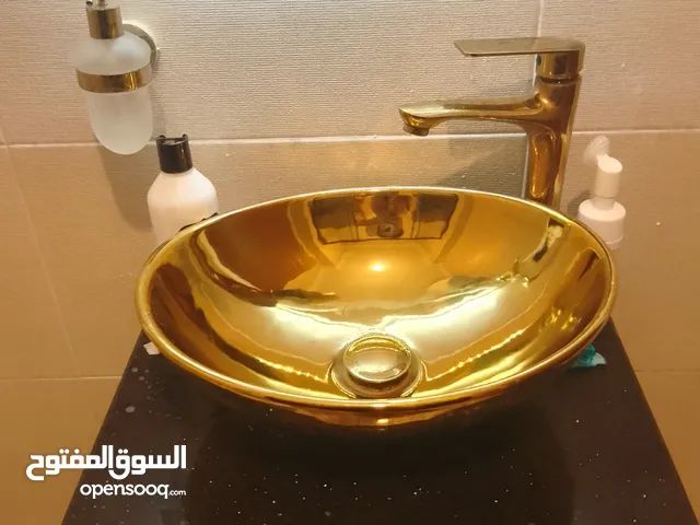 للبيع جرن ذهبي مع صنبوره وقاعدة رخامية وجواريره تفصيل