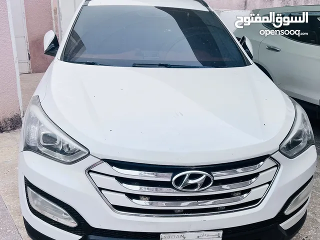 Hyundai Santa Fe 2014 in Al-Qadarif