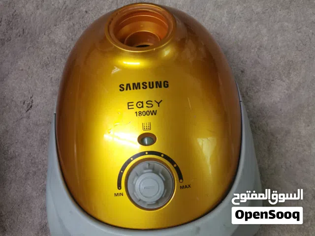 اغراض  مكنسه و ريموت