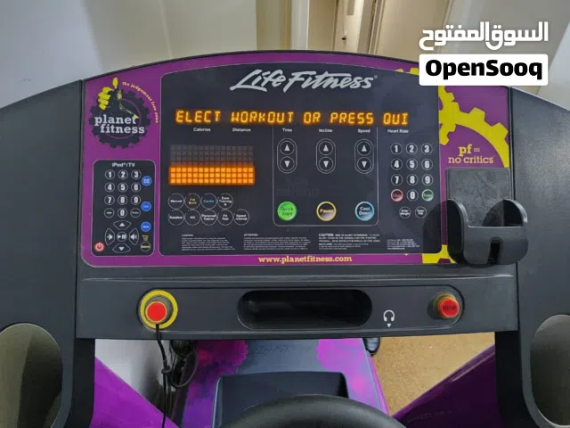 جهاز تردميل نوع لايف فتنس t97
