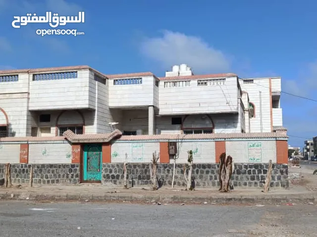 350 m2 More than 6 bedrooms Villa for Sale in Al Hudaydah Al Hudaydah Port