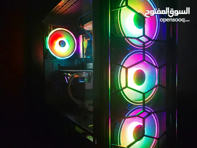 للبيع بيسي قيمنق يشغل فورت قراند حياه واقعيه و اي لعبه تبيها التواصل داخل التطبيق لا تتصل