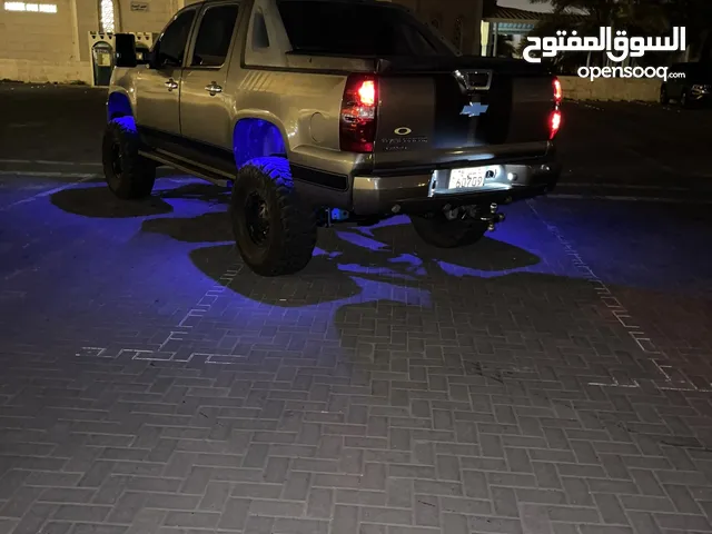 Used Chevrolet Avalanche in Mubarak Al-Kabeer