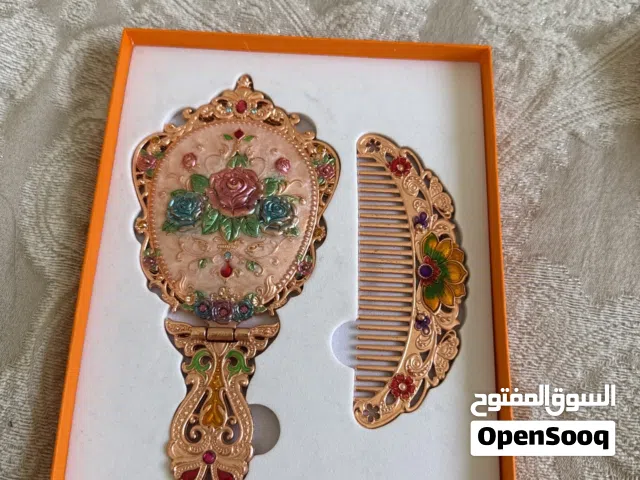 طقم مراية ومشط فاخر روز قولد