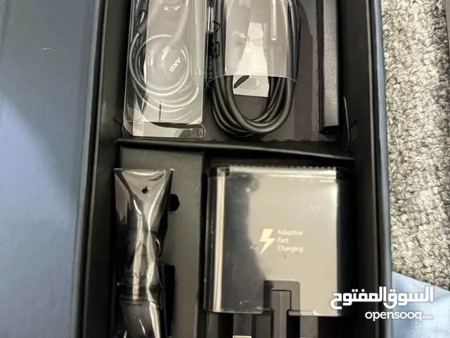 Samsung Galaxy A8 Plus 64 GB in Abu Dhabi