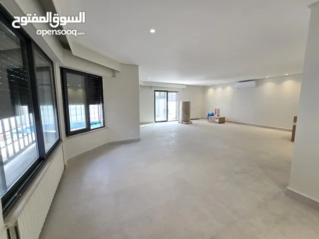 250 m2 3 Bedrooms Villa for Rent in Amman Abdoun