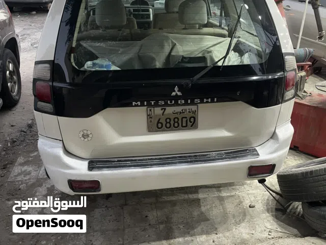 2011 ميتسوبيشي ناتيفا GLS