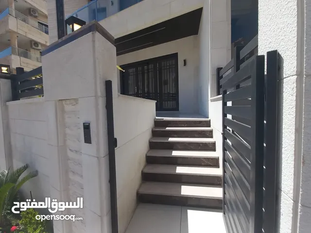شقة فاخرة لللايجار في ام اذينة ( Property 42224 )-174925530