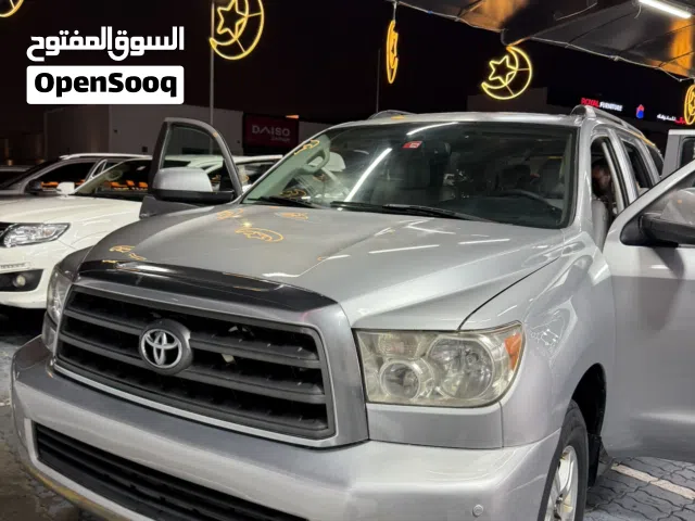 2015 تويوتا سيكويا Limited