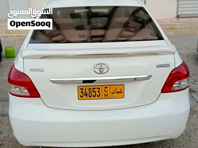 2006 تويوتا يارس Basic