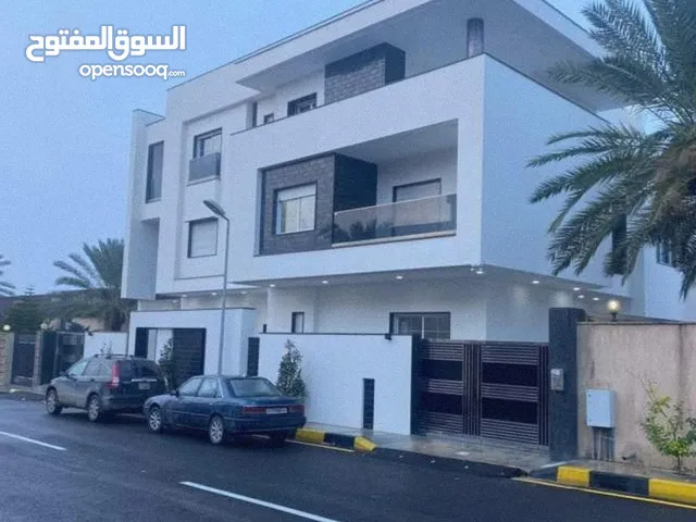 720 m2 More than 6 bedrooms Villa for Sale in Tripoli Al-Sabaa