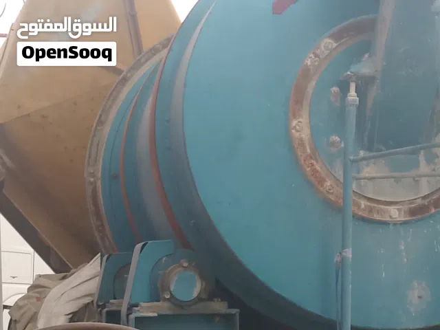 خلاط حبيبات بلاستيك او خلاط باطون كهرباء ثلاثه فاز أو منشار رخام
