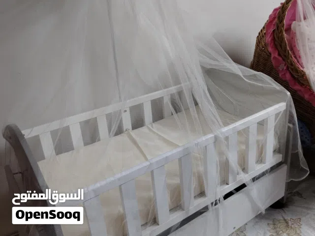 كاروك خشب مع الدوشك