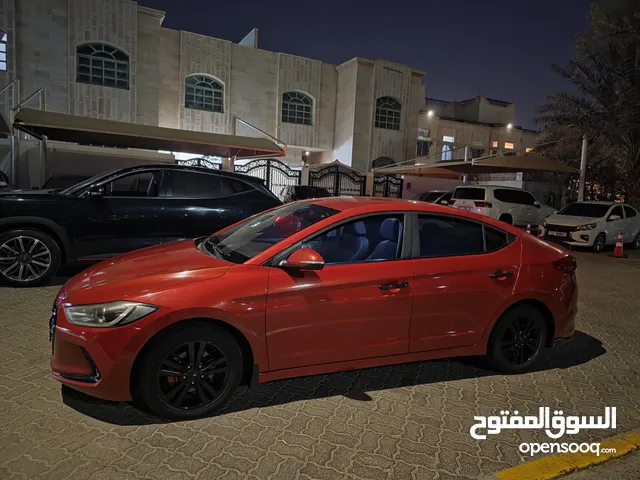 Very well maintained Hyundai Elantra GCC specs for sale