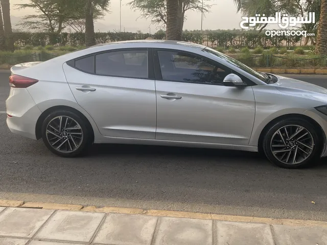 Used Hyundai Avante in Aqaba