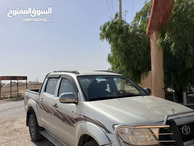 Used Toyota Hilux in Amman