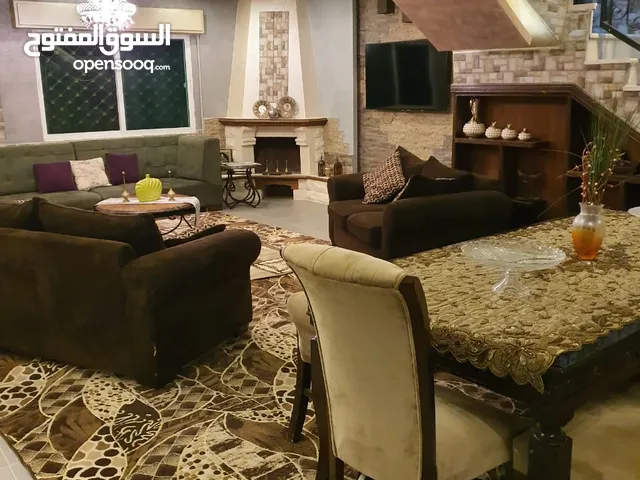 210m2 4 Bedrooms Villa for Sale in Zarqa Al Zarqa Al Jadeedeh