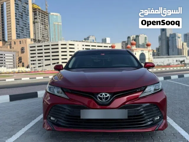 2018 تويوتا كامري SE