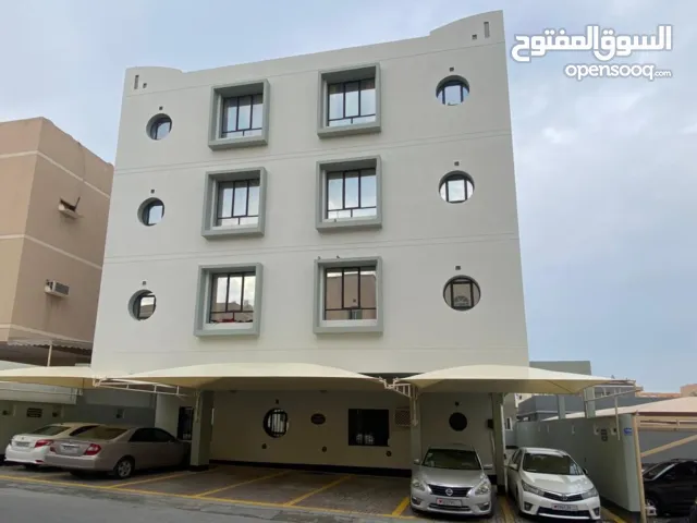 للايجار شقة في الرفاع منطقه الحجيات شامل الكهرباء والماء 230 الف