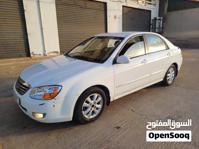 كيا سيراتو محلية الدار موديل 2008 محرك 16 كتينة حديد ماشية 180km كمبيو عادي مكيفة كربون اصلي موجود