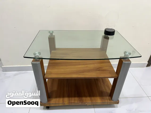 طاولة خدمات دواليب متحركة