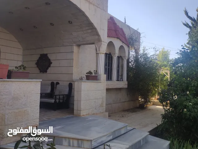 210 m2 3 Bedrooms Townhouse for Sale in Amman Jawa